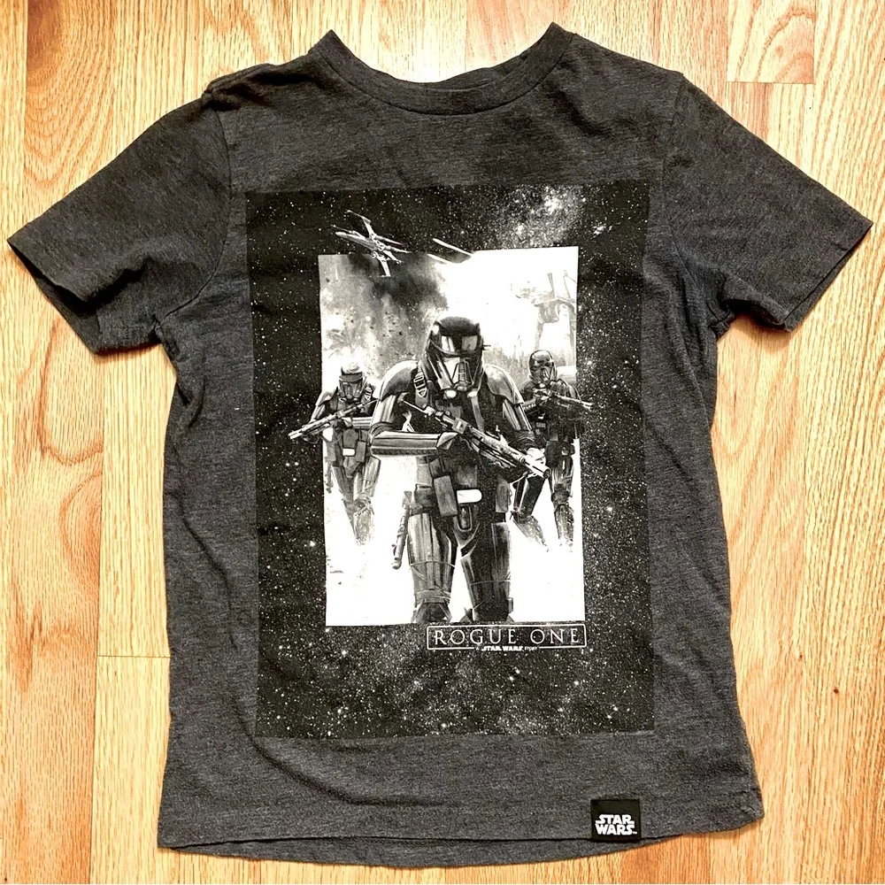 Old Navy Rogue One Star Wars Graphic Tee